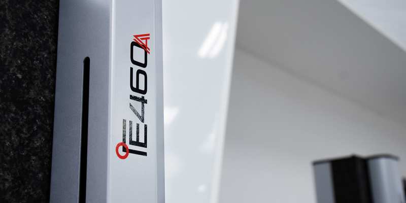How does it differ presetting on a machine compared to with a presetter?