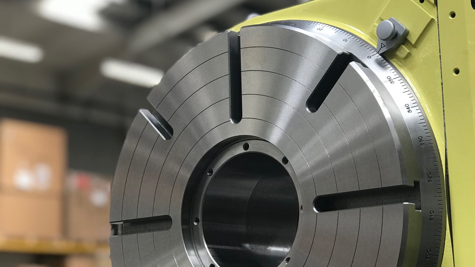 Key differences and benefits between a 4th and 5th Axis Rotary Table ...